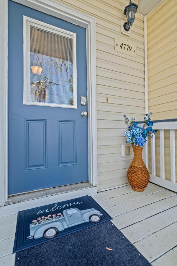 ☆Live On The Water! Lake Palmetto Palm W/ Patio - 10Min To Downtown & Beaches☆ Charleston Exterior photo